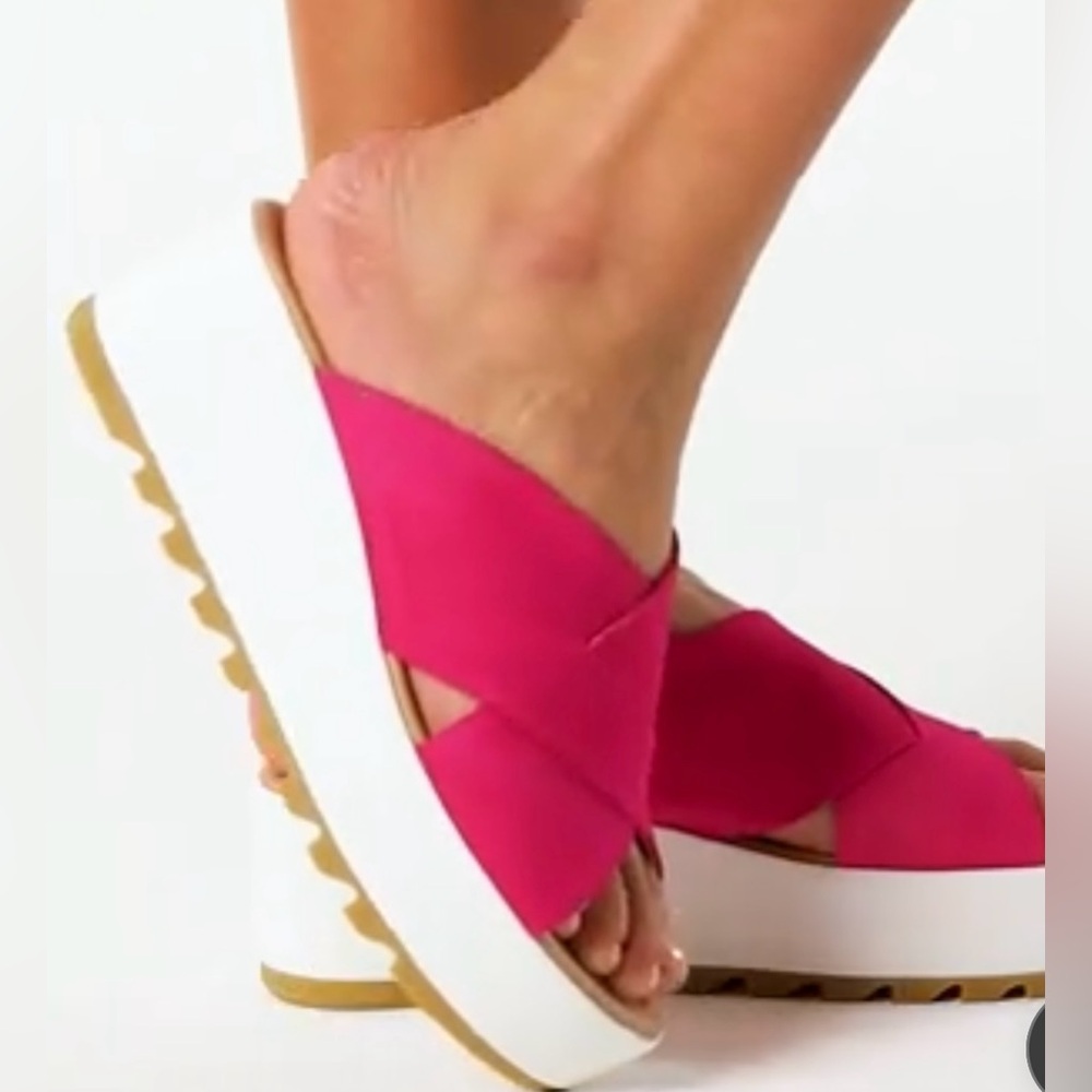 Sorel Pink and White Sandals with Modern Crossover Design Size 9